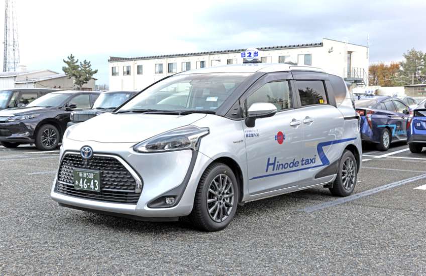 日の出タクシー